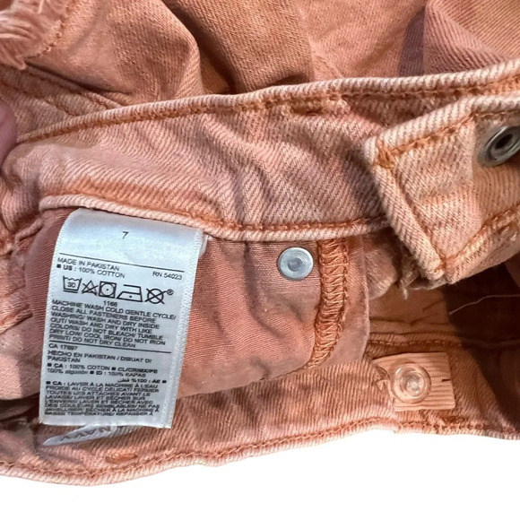 Old Navy Girls Denim Cutoff Shorts Size 7 Muted Orange Denim Pockets Boho Summer - Picture 4 of 4